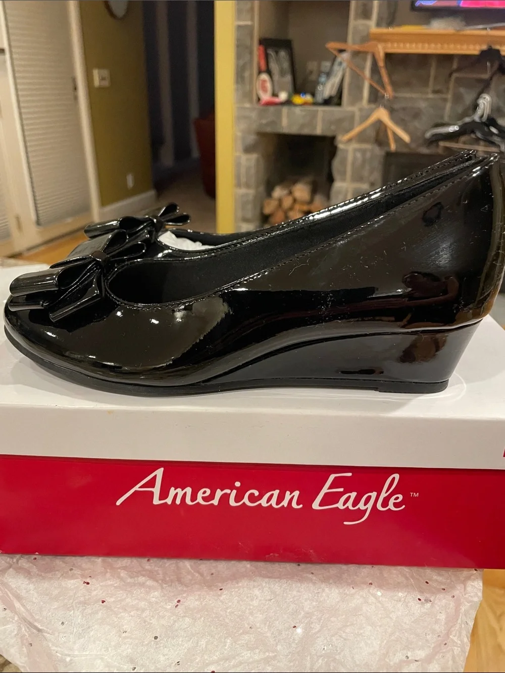 American Eagle Outfitters shiny black